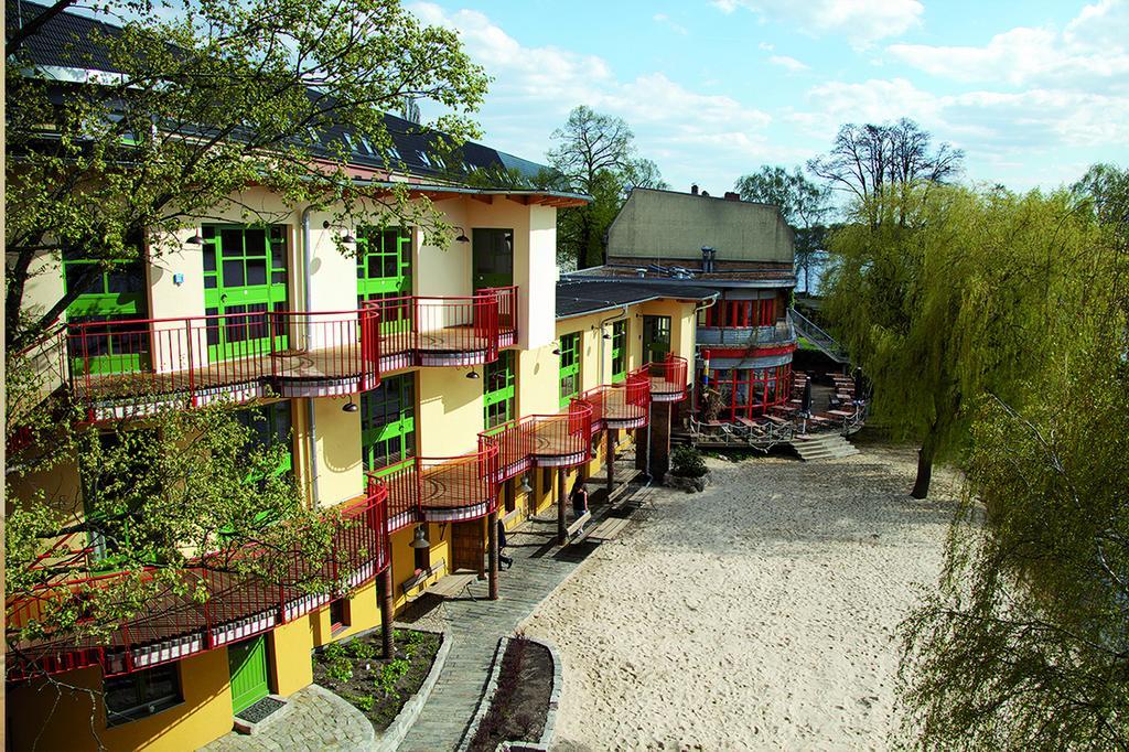 Seminar- Und Gaestehaus Flussbad Gartenstrasse ベルリン エクステリア 写真